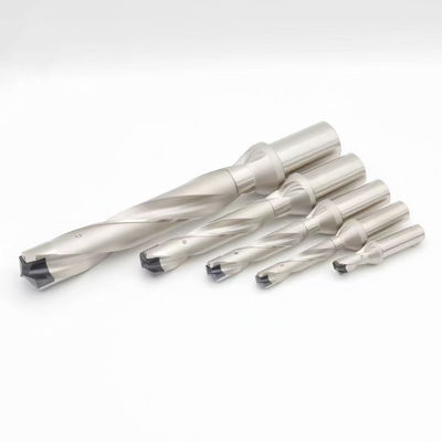 Buen precio Perforación por corona de carburo en espiral Perforación por torno de tungsteno indexable para trabajos metálicos en línea
